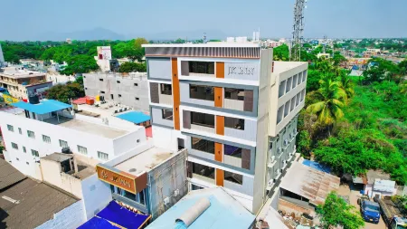 Jkinn Отели рядом с достопримечательностью «Технологический институт Веллуру»