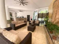 Hacienda Paradise Hotel