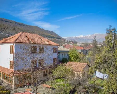 Mirhav Hotel Hotels in Goris