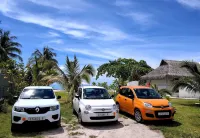 Moorea Island Beach Hotel - parking