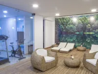 Hotel Apartamentos Regency la Feria Hotels near Central Station