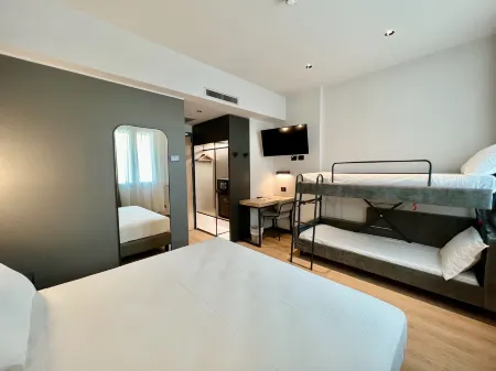 Hotel Leonessa Отели рядом с достопримечательностью «Via delle Grazie»