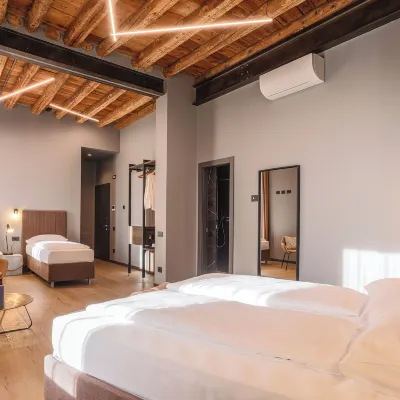 AR Suites&Art Hotels near Bergamo