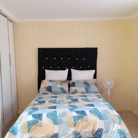Zone 4 Motel and spa