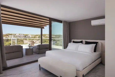 The Vouliagmeni Penthouse Отели в г. Вари-Вула-Вулјагмени