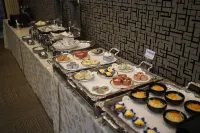 Royal Hotel Uohachi - breakfast