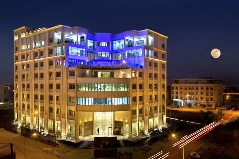 브라비아 호텔 와가두구