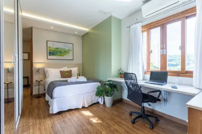 Casa no morumbi com AC- Brazilian Corner Hotels in Jardim Lar Sao Paulo