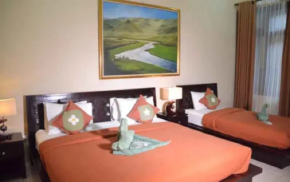 Roemah Canting Homestay