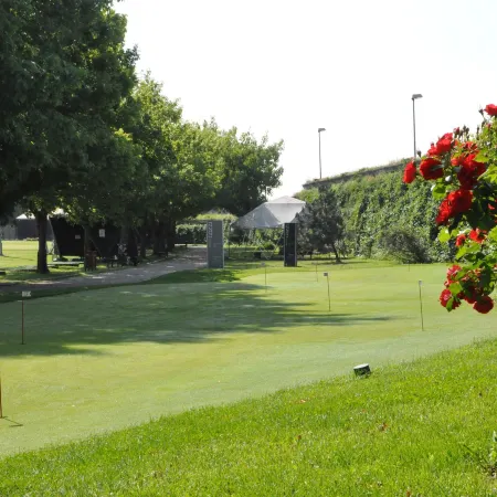 Golf Hotel Отели в г. Лайнате