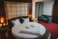 Petriti & Spa Hotel a Gjerana