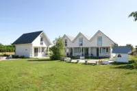 Holiday VIP Complex in Wartowo by Kolczewo, Cleaning Included Gmina Wolin 호텔