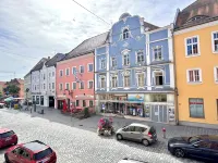 LUXOMES - Vilshofen Altstadt Отели в г. Кюнцинг
