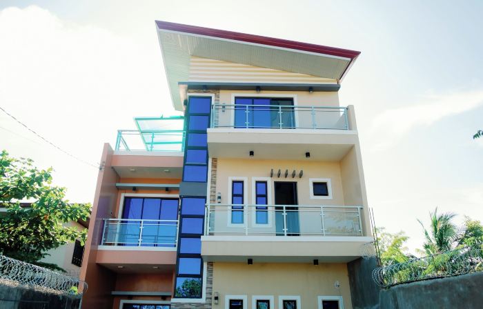 Rb's Three Storey House