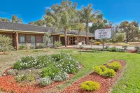 Two Rivers Motel Hotels in Wentworth