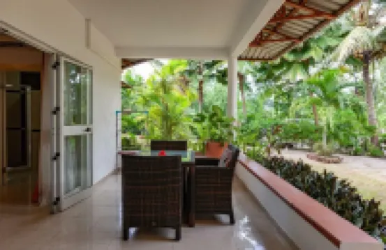 Praslin Paradise