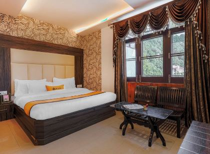 Pax Hotel Sunrise Inn