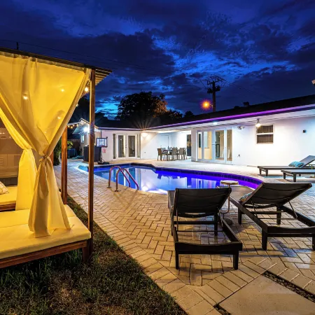 Villa Velvet