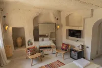 Potamia Cave Suites - balcone