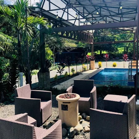 Ávita Lodge