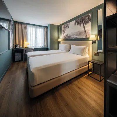 Luze Castellana Hotels in Madrid