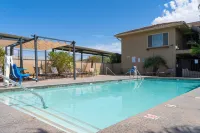 Days Inn by Wyndham Lake Havasu - Pool