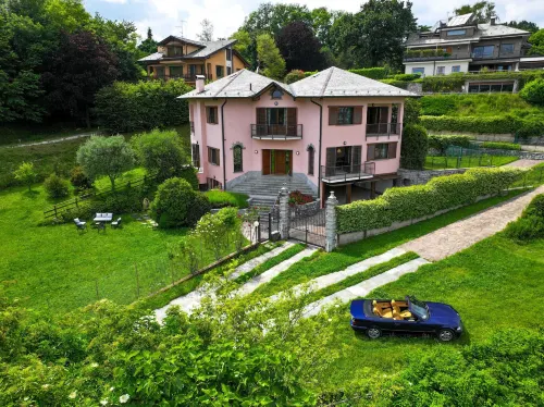 Villa Grel - by Myhomeincomo