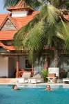 Cocobay Resort Kumarakom - Beach