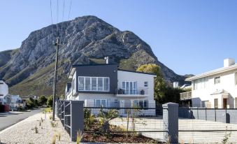 Whale Coast Ocean Villa