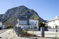 Whale Coast Ocean Villa