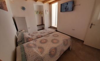 Tropicana Holiday Apartments