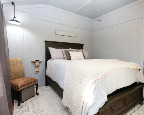 Charming cabin with WiFi and AC in delightful Belton Hotels in Belton