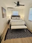 Charming Longboat Key Bungalow with Beach Access Minutes away…