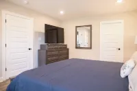 The 15th Fairway Cottage - water view close to beach & downtown Ocean Springs!