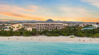 O Condominium Beachfront Residences, by Bocobay Aruba Hoteles cerca de Aruba Oasis Eagle Beach Ocean Front