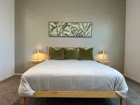 Pristine 3 bedroom w/office in central Casa Grande close to shopping and more!