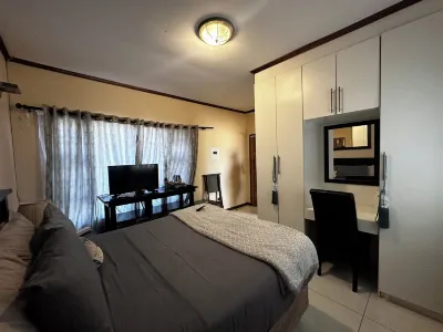 Makgadikgadi Lodge Hoteles cerca de Kubu Island