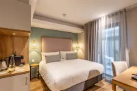Plett Quarter Hotel - Lion Roars Hotels & Lodges Hotels in Plettenberg Bay
