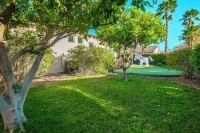 5Br Resort Style Entertainer with Pool, Spa, BBQ