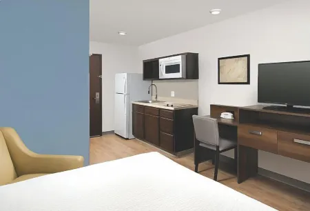 WoodSpring Suites Rochester Greece Отели в г. Грис