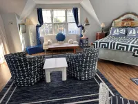 WATERFRONT Retreat venue for up to 60 guests!…Weddings, Reunions, Meetings!……