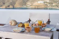 Uranos Studios Hotels in Amorgos