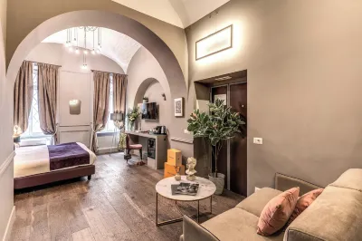 Terlie Tomacelli Hotels in Spagna