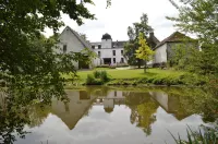 Le Domaine du château Blanc à 10 Minutes de Paira Daiza Hotels in Jurbise