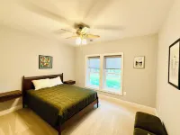 Waterfront! Laid Back at Lake Anna, new home, deep water cove, dock, fire pit!