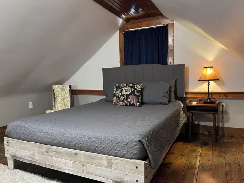 Hanna's Cottage in the Downtown Historic District of Hermann, Missouri Hotels in Hermann