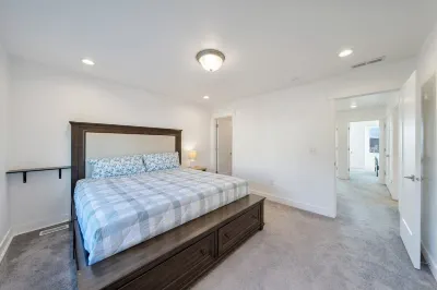 Modern Townhome By Trax Station, Close to Ski & Downtown, EV Charger & Flex Room