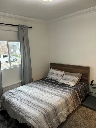 Cozy house in peaceful Great Falls with WiFi, AC Отели в г. Cascade County