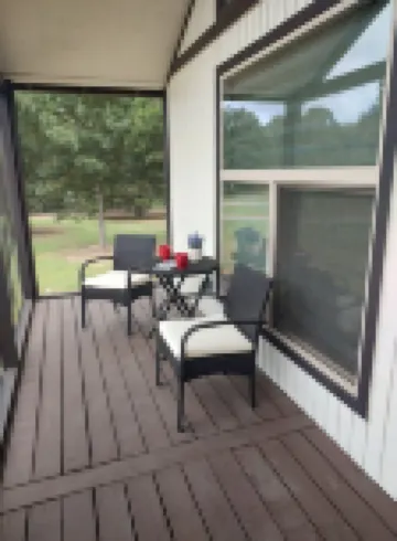 2-bedroom, pet friendly home with great amenities. It will be your happy place