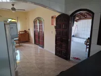 House with Pool in Itanhaém – Family and Pets Hotels in Itanhaem